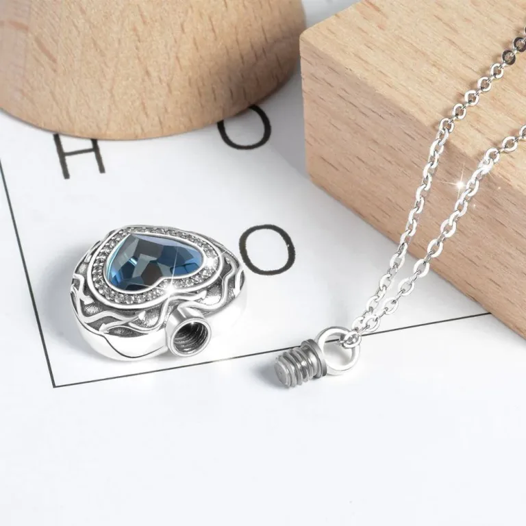 Blau funkelnder Herz Flacon oder Urne “Forever in my Heart” | 925 Silber Medaillon brand: Eudora