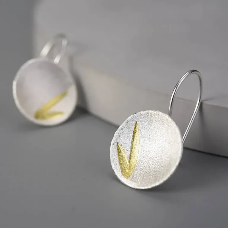 Runde mattierte Ohrringe in Gold oder Silber, Mini Ohrhänger | 925 Silber Ohrschmuck brand: Lotus Fun