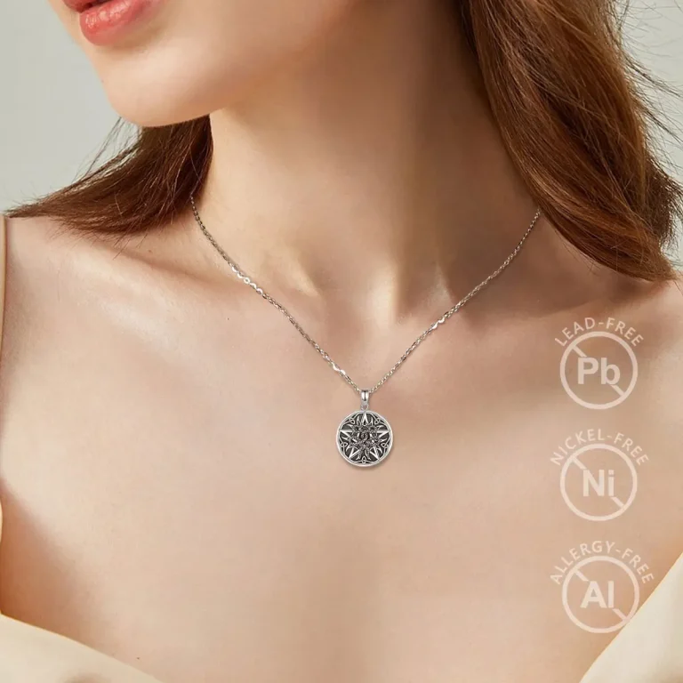 Silberne Schlangen-Pentagramm Halskette mit Feuer-Monden Anhänger. Hexen Magie Schmuck für Herren und Damen. Detailreiches 925 Silber.