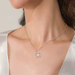 Herz Bären-Mutter Halskette: Rotgold Akzente, Zirkonia Herzanhänger aus 925 Silber. Mutterliebe Kette mit Bär und Baby, Familienschmuck.