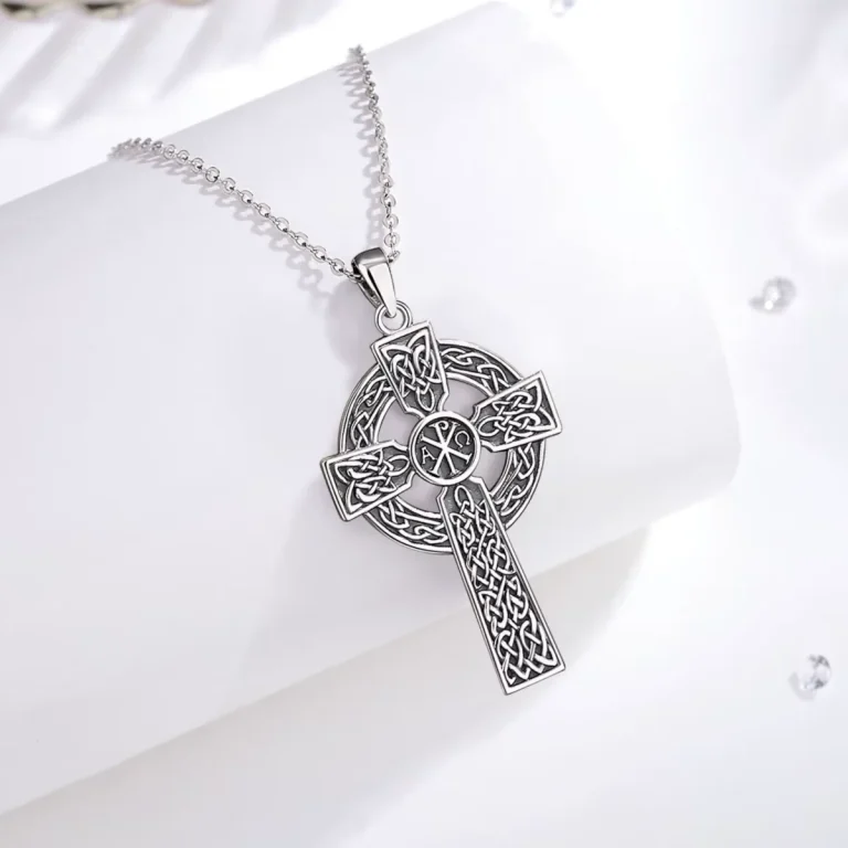 Keltisches Kreuz Radkreuz mit Chi-Rho Amulett Halskette, Herren. 925 Silber Anhänger mit filigranen Knotenmuster, Schutz-Symbol.